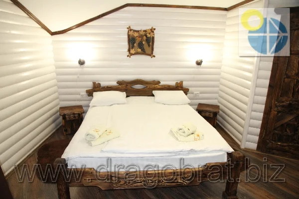 Лазещина.Котеджі Вікторія