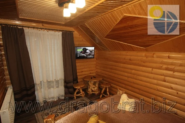 Лазещина.Котеджі Вікторія