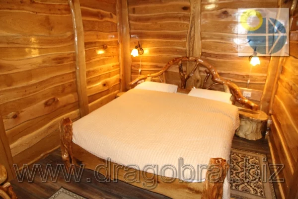 Лазещина.Котеджі Вікторія