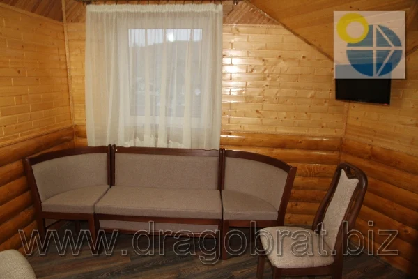 Лазещина.Котеджі Вікторія