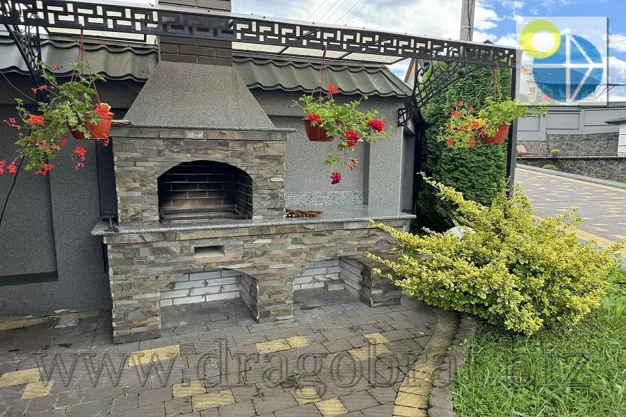 Лазещина Котеджі Вікторія.