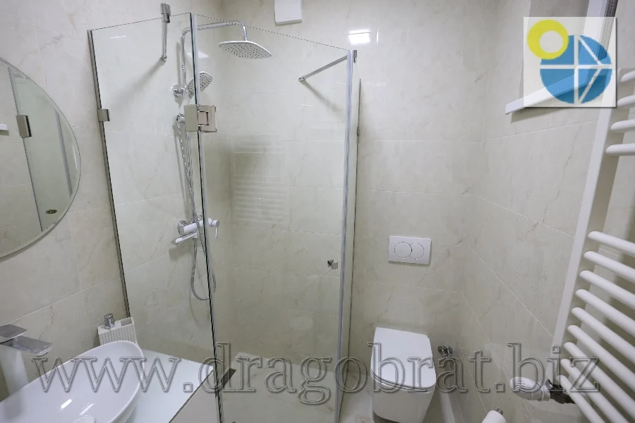 Лазещина.Котеджі Вікторія