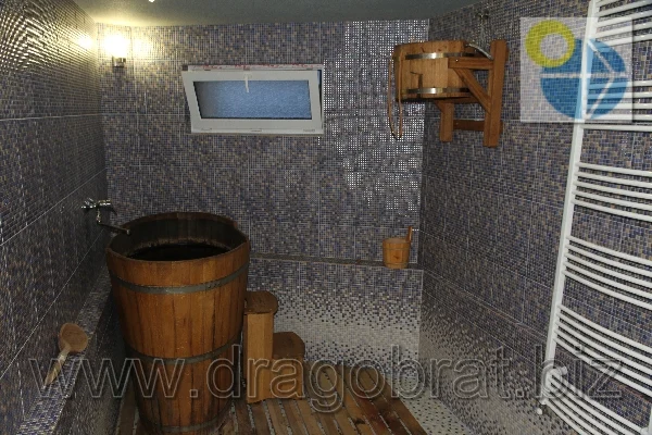 Лазещина.Котеджі Вікторія