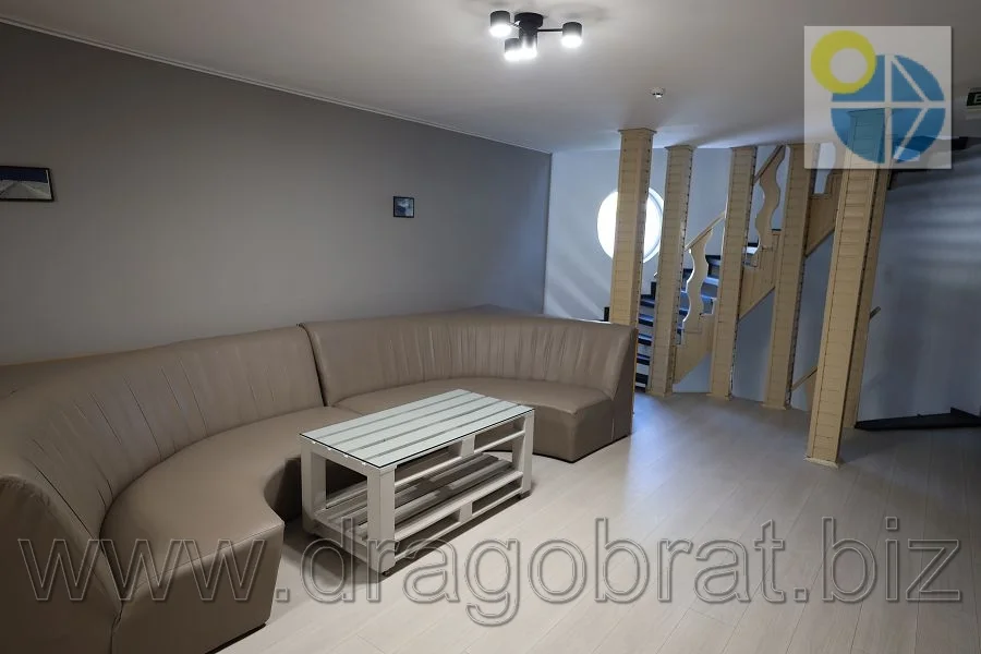 Туристичний комплекс Скеля