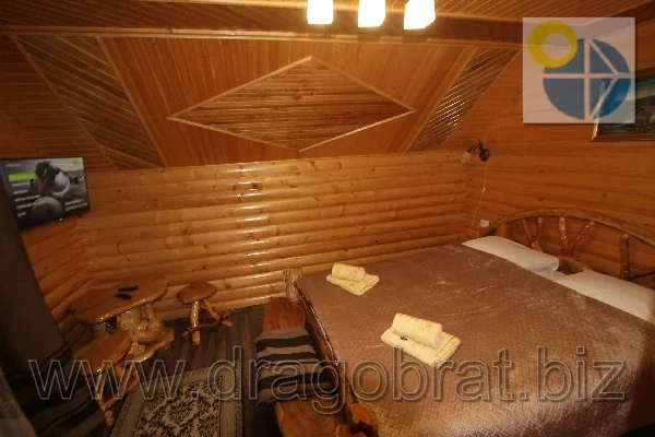 Лазещина.Котеджі Вікторія