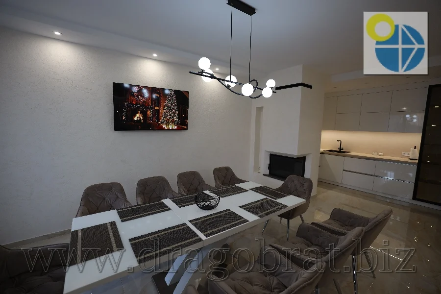 Лазещина Котеджі Вікторія.