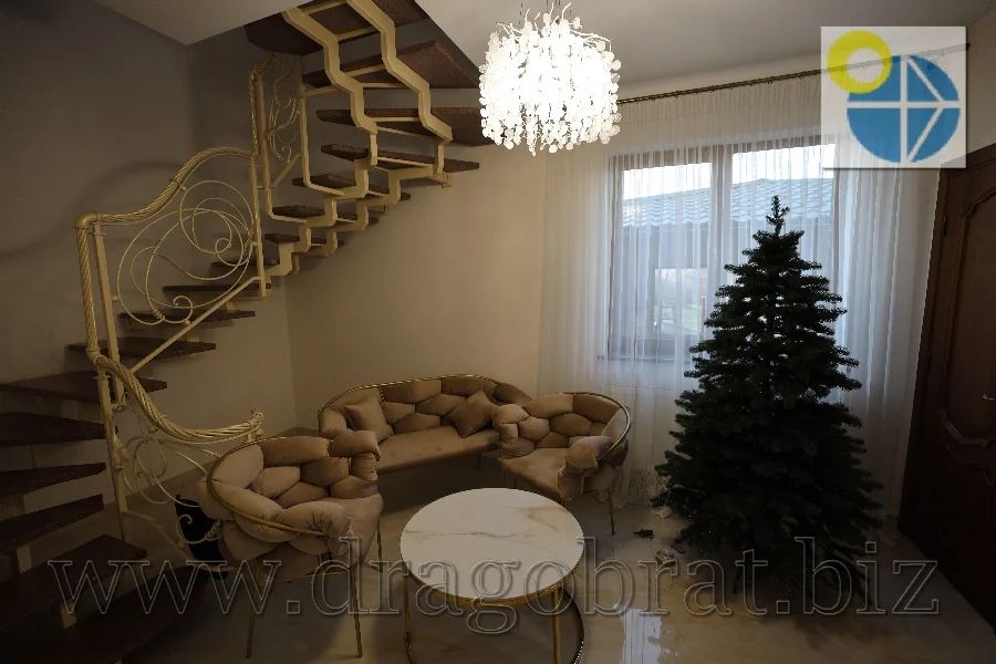 Лазещина Котеджі Вікторія.