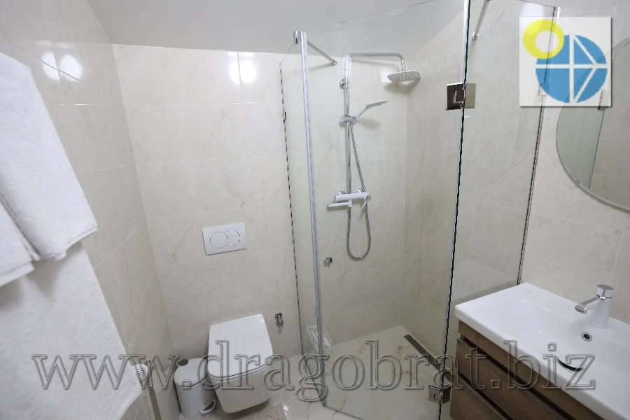 Лазещина.Котеджі Вікторія